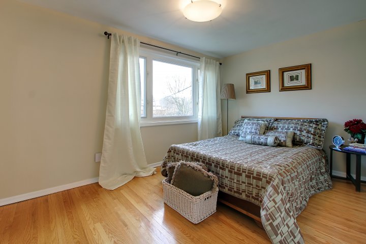 Bright and Open 3 Bdrm 2 Bath Semi 28 Magwood Court, Toronto