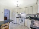 7ThornlyCresEtobicokeKitchen2